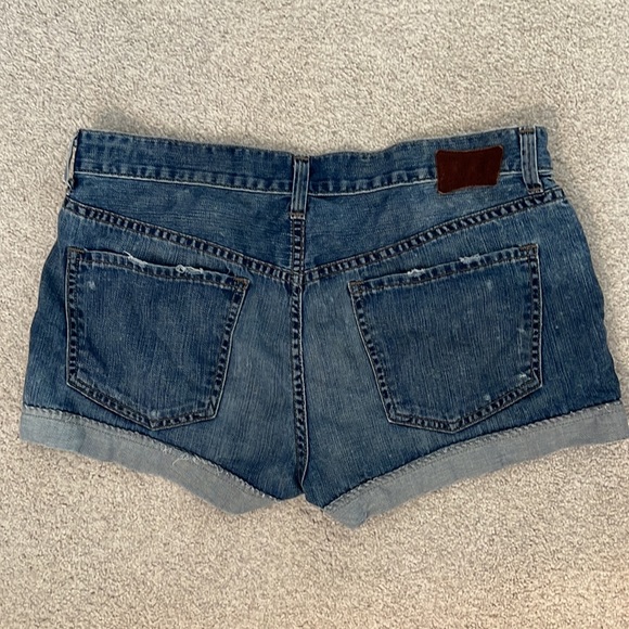 Citizens Of Humanity cuffed Jean Shorts. Size 30. - Picture 4 of 11